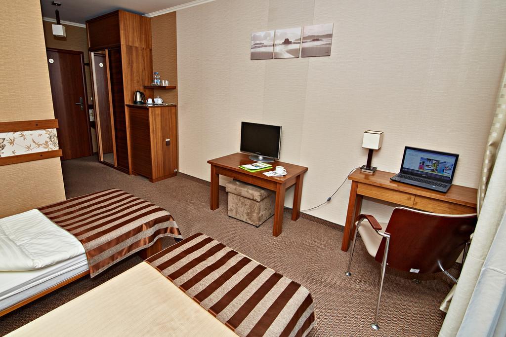 Hotel Ted Radomsko Kamer foto